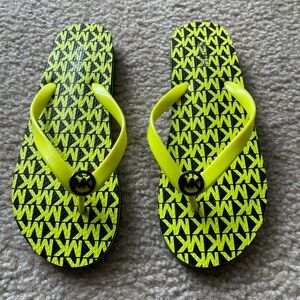 Michael Kors Eva Flip Flops NWOT
